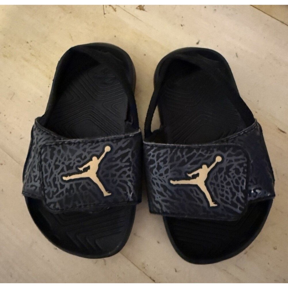 Nike Jordan Hydro 7 V2 (TD) Slide Sandals Black/Metallic gold BQ6293 007 sz 6c